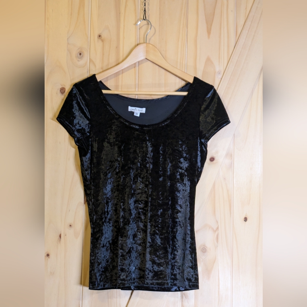 Black Fitted Sequin Cap Sleeve T-Shirt